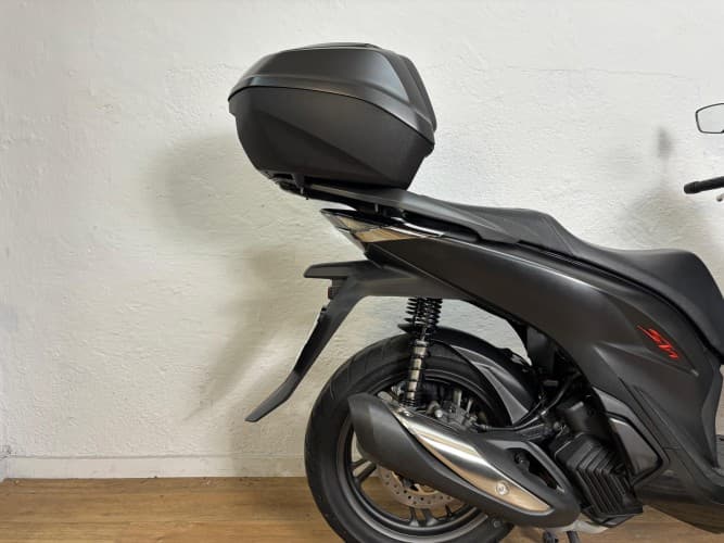 Comprar HONDA SH 125 2023 de segunda mano HONDA SH 125 2023 de segunda mano