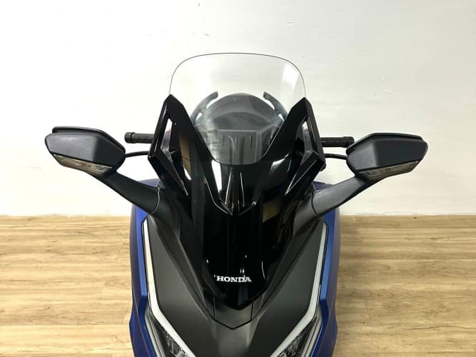 HONDA FORZA 350 2023 de segunda mano