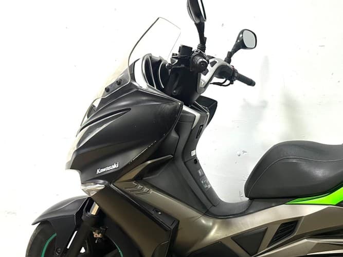 KAWASAKI J300 2015 de segunda mano