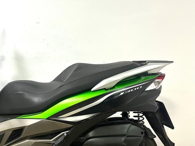 KAWASAKI J300 2015 de segunda mano