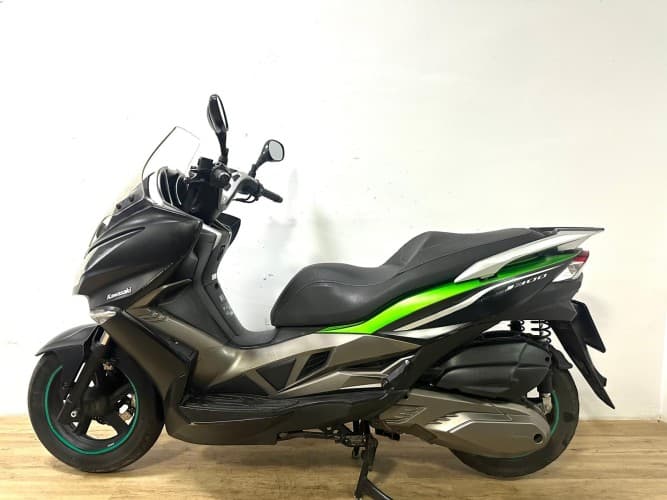 KAWASAKI J300 2015 de segunda mano
