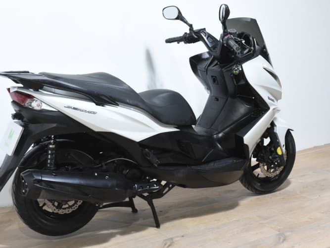 Comprar KAWASAKI J300 2016 de segunda mano KAWASAKI J300 2016 de segunda mano