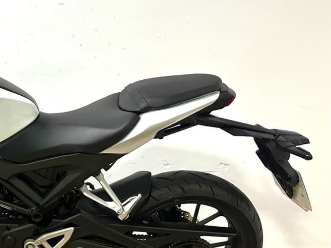 HONDA CB 125 R 2025 de segunda mano