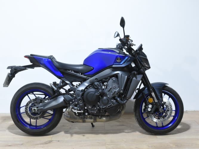 YAMAHA MT-09 Y-AMT (A2) 2025 de segunda mano