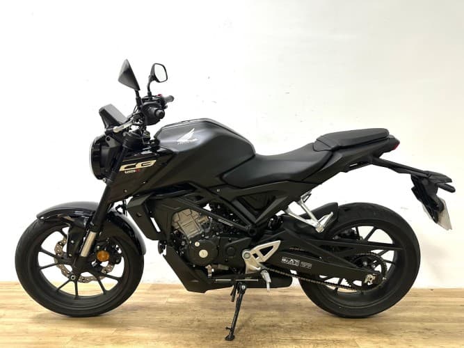 Comprar HONDA CB 125 R 2025 de segunda mano HONDA CB 125 R 2025 de segunda mano