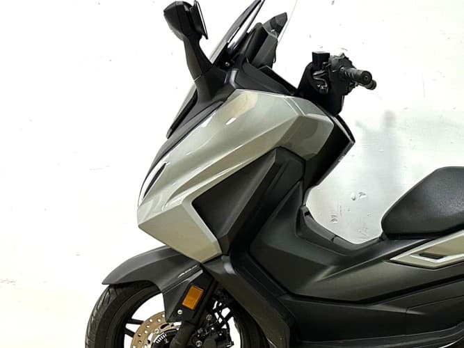 HONDA FORZA 125 2023 de segunda mano