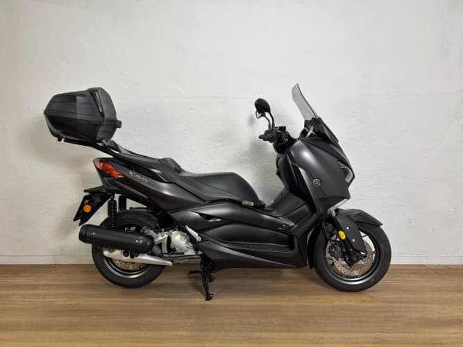 YAMAHA XMAX 125 2017 de segunda mano
