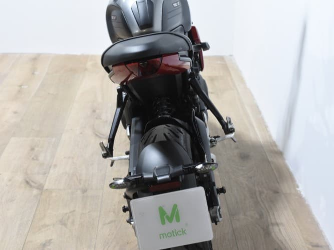 TRIUMPH TRIDENT 660 2021 de segunda mano