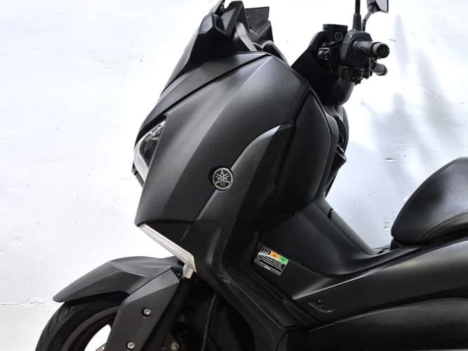 YAMAHA XMAX 400 2018 de segunda mano