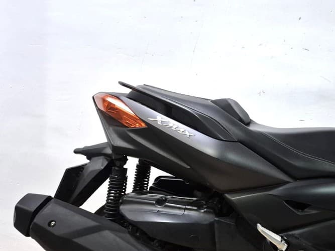 YAMAHA XMAX 400 2018 de segunda mano