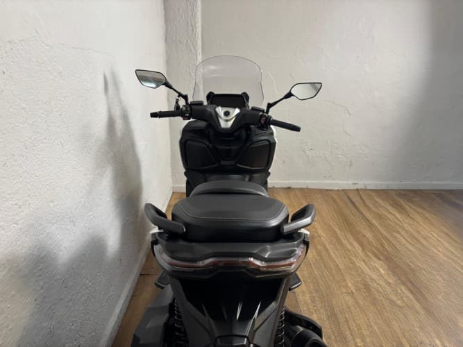 VOGE SR4 MAX 2023 de segunda mano