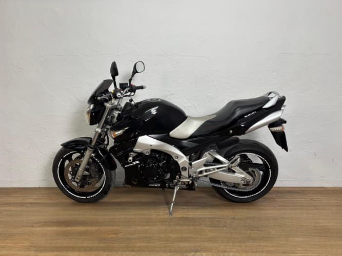 SUZUKI GSR 600 (A) 2007 de segunda mano