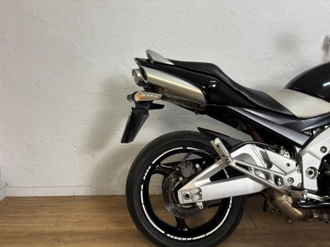 SUZUKI GSR 600 (A) 2007 de segunda mano