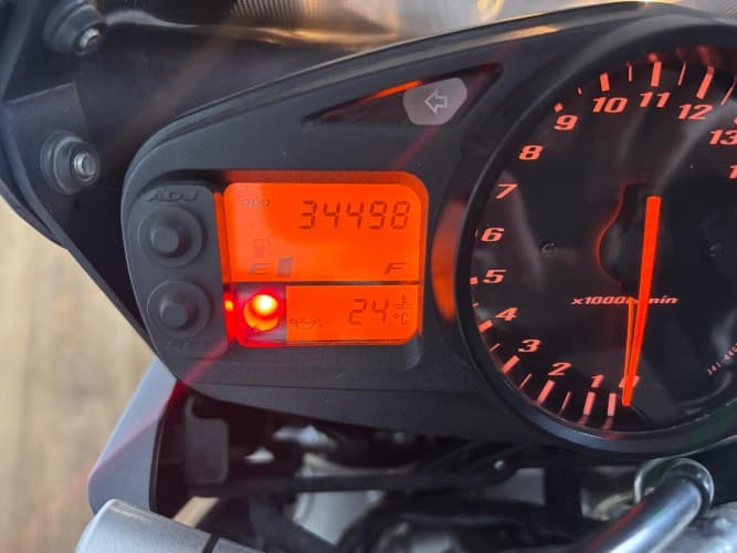 SUZUKI GSR 600 (A) 2007 de segunda mano