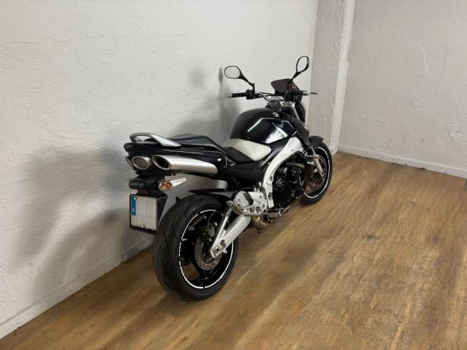 SUZUKI GSR 600 (A) 2007 de segunda mano