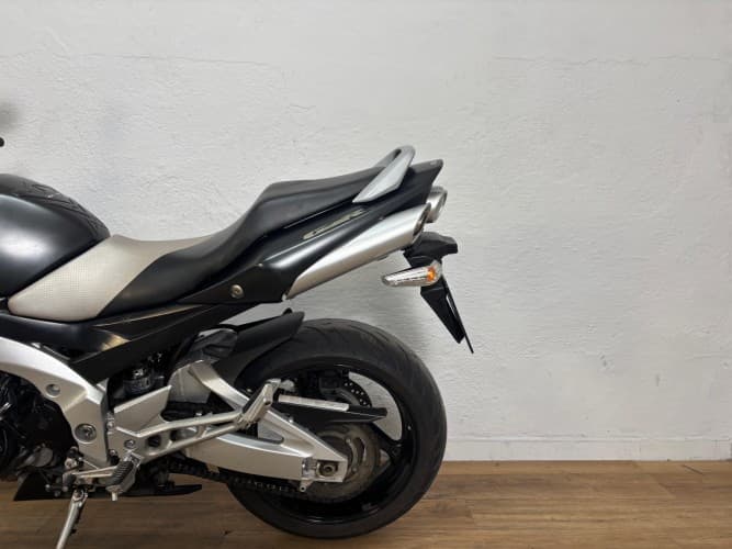 SUZUKI GSR 600 (A) 2008 de segunda mano