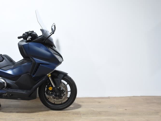 HONDA FORZA 750 2024 de segunda mano