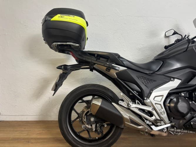 HONDA NC 750 X DCT 2021 de segunda mano