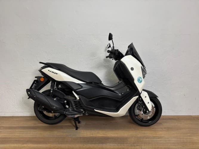YAMAHA NMAX 125 2025 de segunda mano