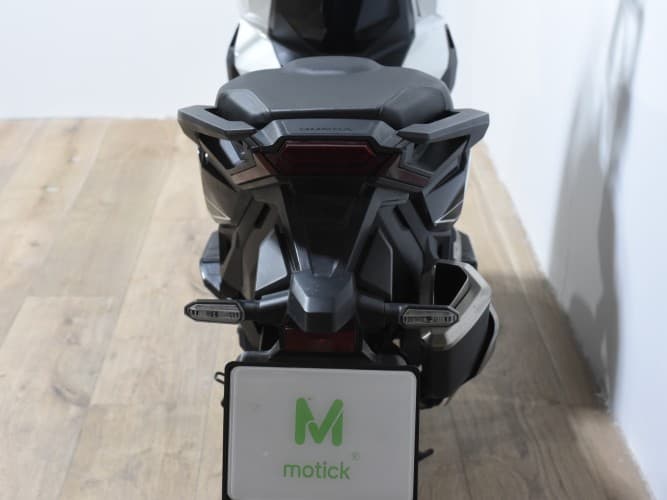 HONDA X-ADV 750 (A) (IVA DEDUCIBLE) 2023 de segunda mano