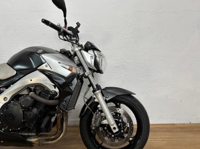 Comprar SUZUKI GSR 600 (A) 2006 de segunda mano SUZUKI GSR 600 (A) 2006 de segunda mano