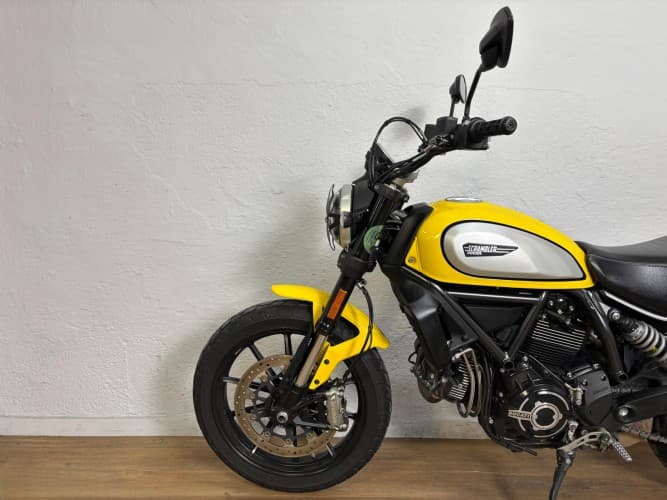 DUCATI SCRAMBLER ICON (A) 2022 de segunda mano