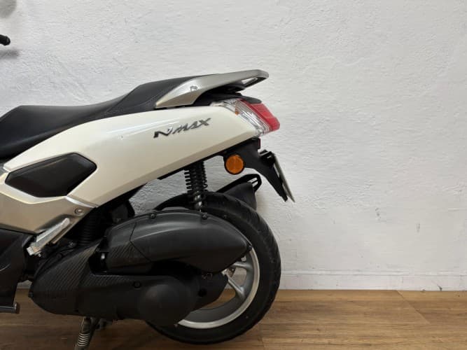 YAMAHA NMAX 125 2017 de segunda mano