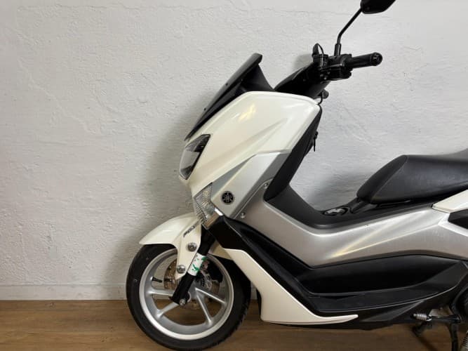 YAMAHA NMAX 125 2017 de segunda mano