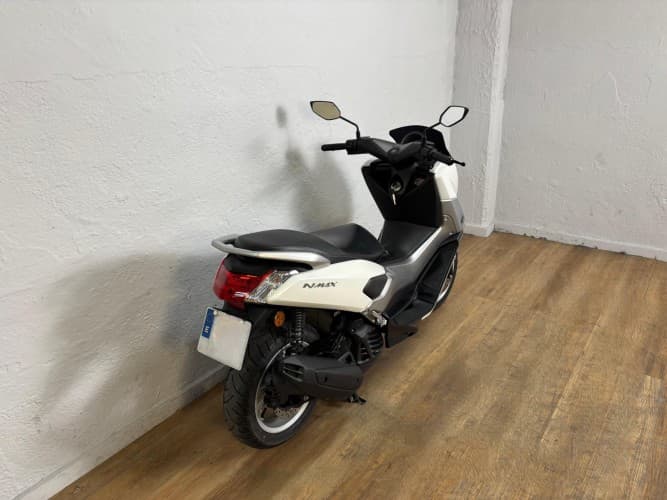 YAMAHA NMAX 125 2017 de segunda mano