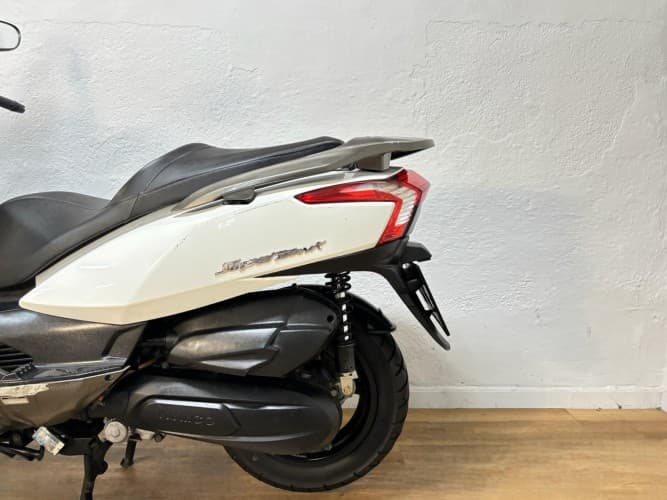 Comprar KYMCO SUPER DINK 125 2015 de segunda mano KYMCO SUPER DINK 125 2015 de segunda mano