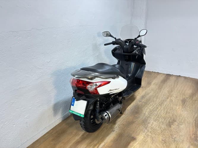 Comprar KYMCO SUPER DINK 125 2015 de segunda mano KYMCO SUPER DINK 125 2015 de segunda mano