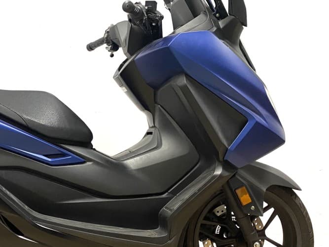 HONDA FORZA 125 2022 de segunda mano