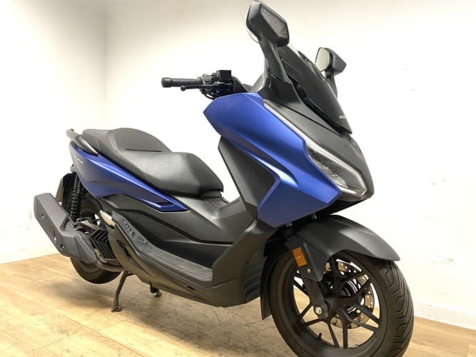 HONDA FORZA 125 2022 de segunda mano