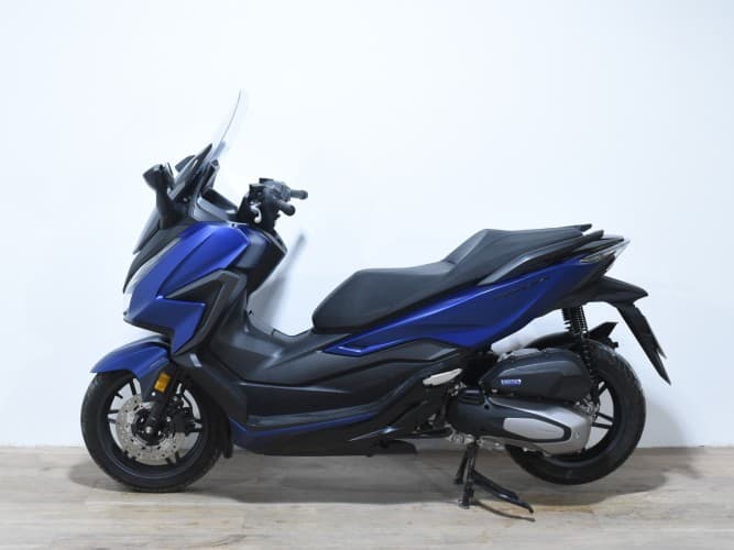 Comprar HONDA FORZA 125 2022 de segunda mano HONDA FORZA 125 2022 de segunda mano