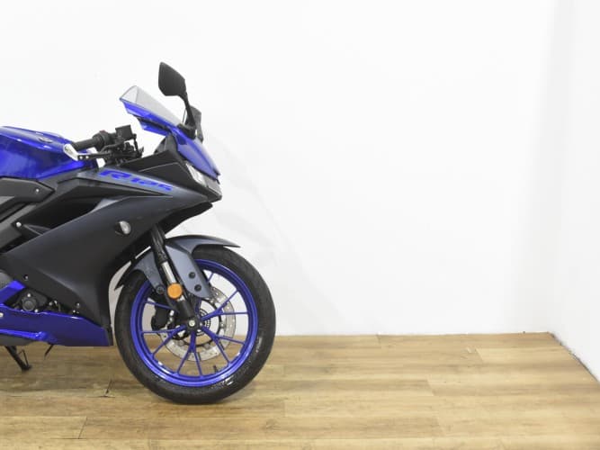 YAMAHA YZF R125 2022 de segunda mano