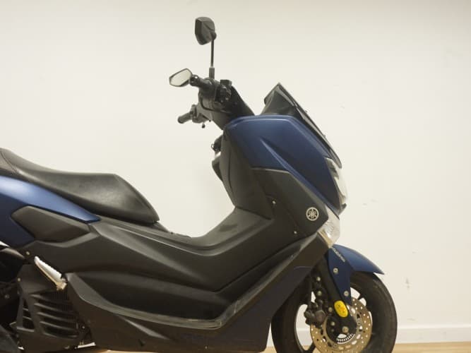 YAMAHA NMAX 125 2022 de segunda mano