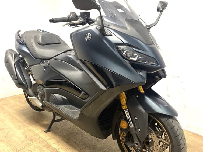 YAMAHA TMAX 560 TECH MAX 2023 de segunda mano