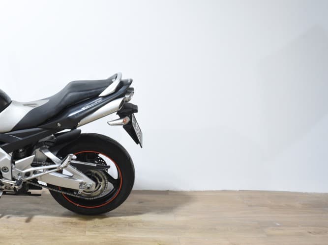 Comprar SUZUKI GSR 600 2008 de segunda mano SUZUKI GSR 600 2008 de segunda mano