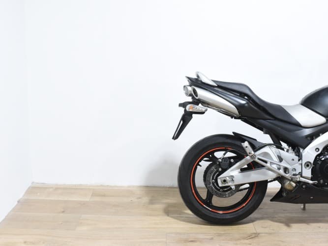 Comprar SUZUKI GSR 600 2008 de segunda mano SUZUKI GSR 600 2008 de segunda mano