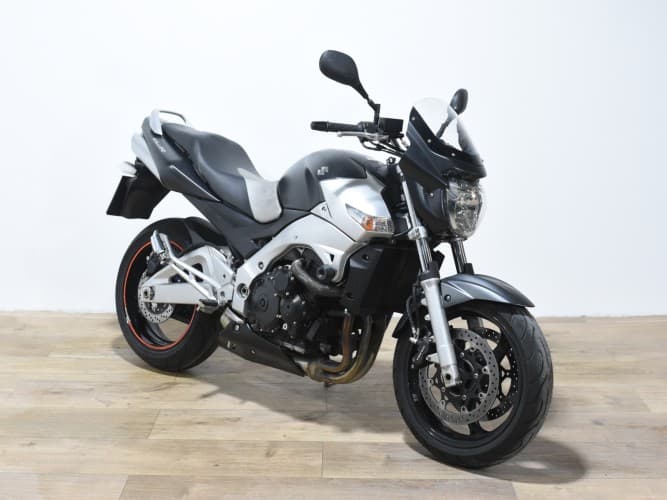 Comprar SUZUKI GSR 600 2008 de segunda mano SUZUKI GSR 600 2008 de segunda mano