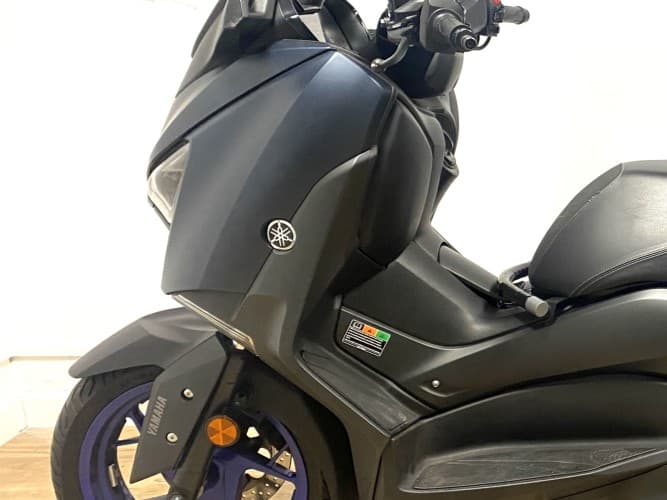 YAMAHA XMAX 125 2023 de segunda mano