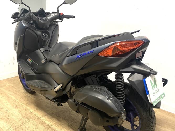 YAMAHA XMAX 125 2023 de segunda mano