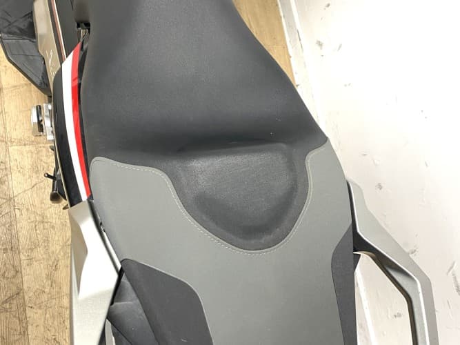 Comprar HONDA X-ADV 750 (A) 2017 de segunda mano HONDA X-ADV 750 (A) 2017 de segunda mano