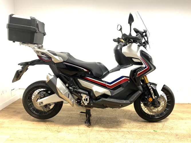 Comprar HONDA X-ADV 750 (A) 2017 de segunda mano HONDA X-ADV 750 (A) 2017 de segunda mano