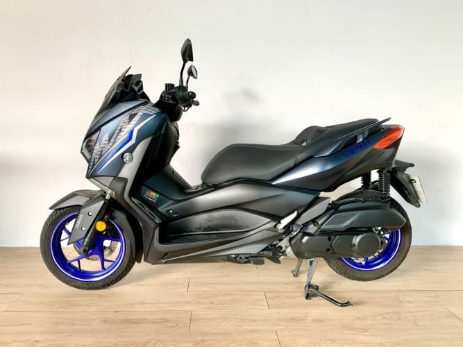 YAMAHA XMAX 125 2022 de segunda mano