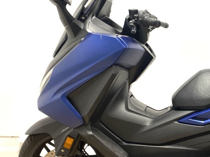HONDA FORZA 125 2023 de segunda mano