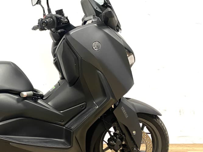 YAMAHA XMAX 125 2025 de segunda mano
