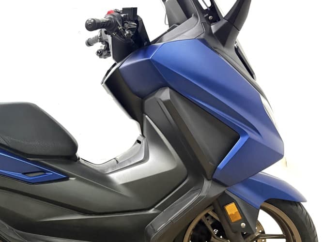 Comprar HONDA FORZA 350 2023 de segunda mano HONDA FORZA 350 2023 de segunda mano