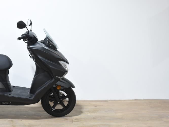 Comprar SUZUKI BURGMAN 125 2023 de segunda mano SUZUKI BURGMAN 125 2023 de segunda mano