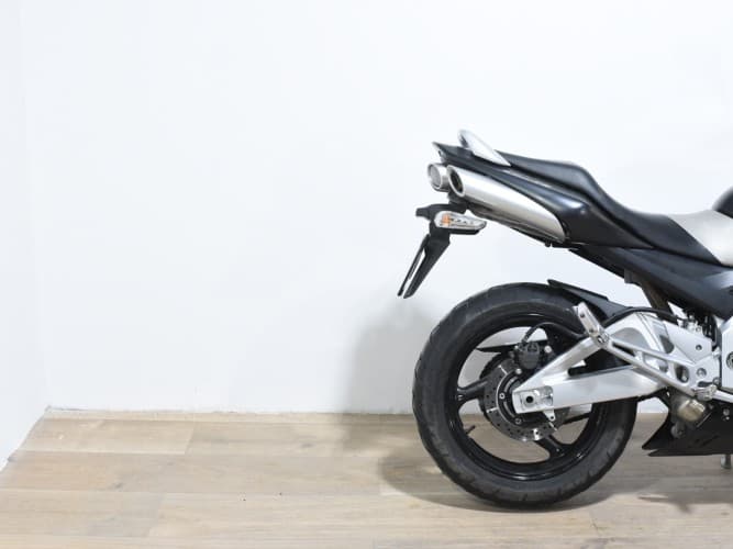 Comprar SUZUKI GSR 600 2007 de segunda mano SUZUKI GSR 600 2007 de segunda mano